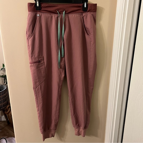 Figs Zamora Scrub Jogger Mineral Mauve - Picture 4 of 10